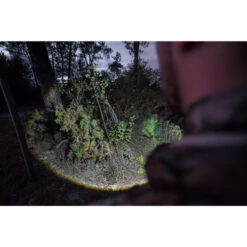 Lampe Torche Chasse 100 Lumens Zoom Noir -Pêche Fournitures Magasin lampe torche chasse 100 lumens zoom noir 5